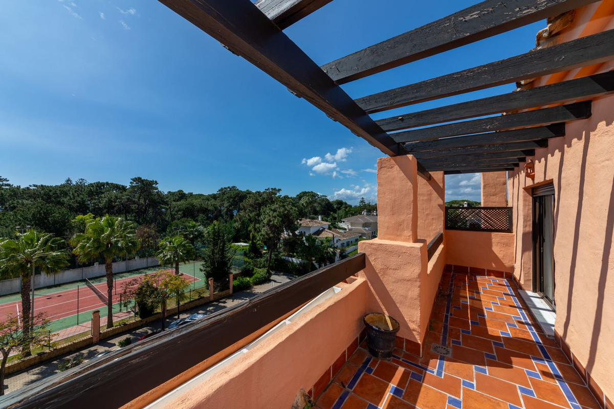 5 bedroom Apartments for sale in Nueva Milla de Oro – R5258740