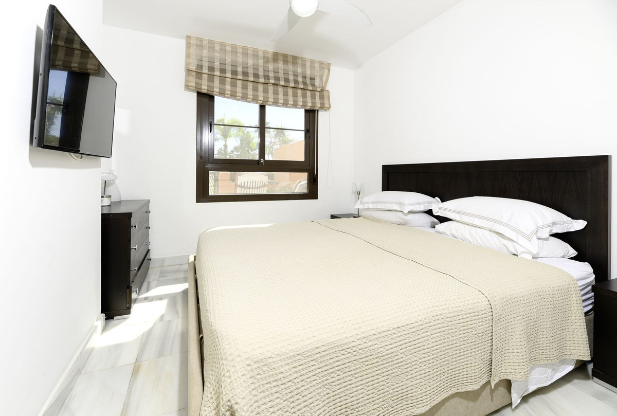 Apartamentos de 2 dormitorios en venta en Hacienda del Sol – R5182555