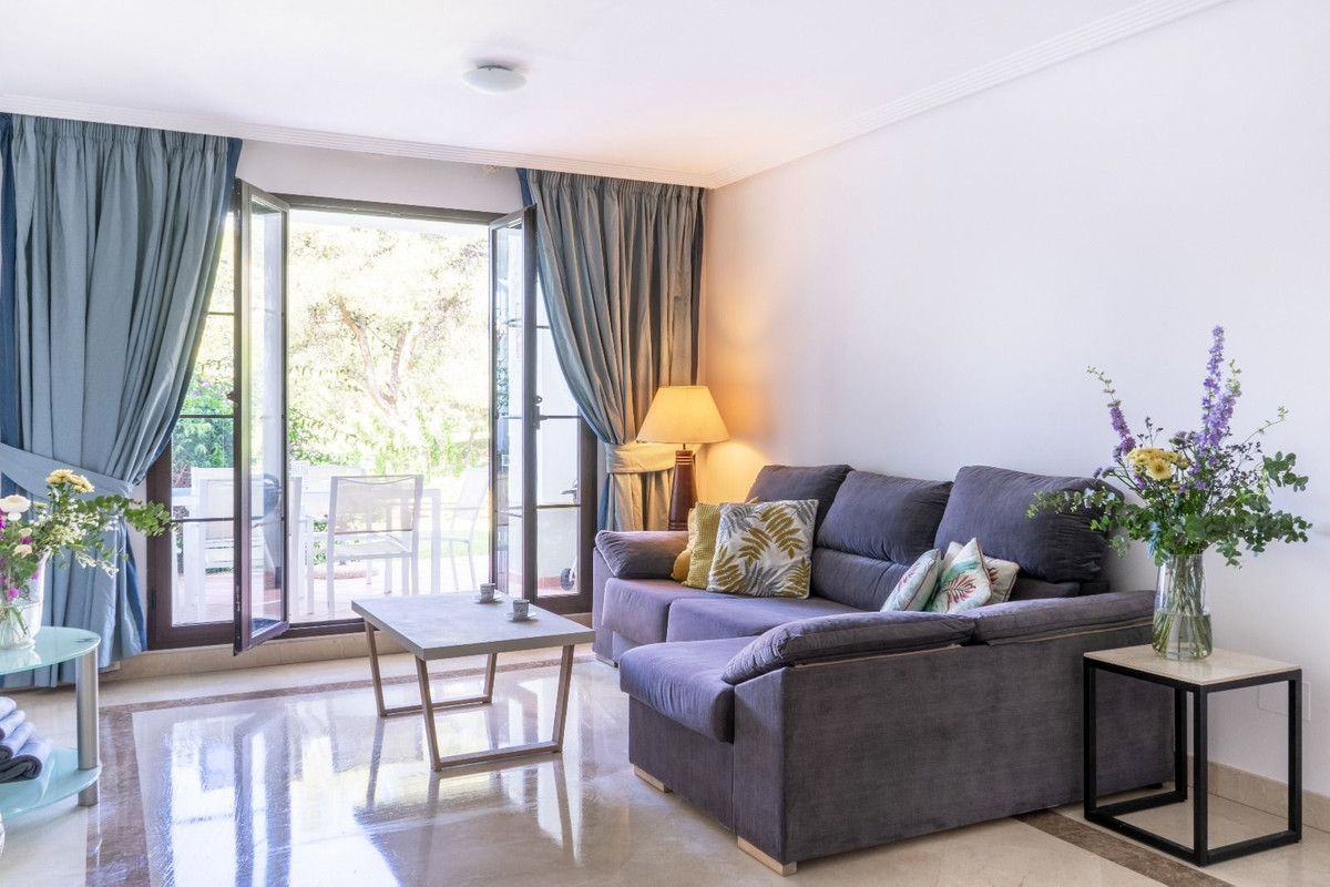3 bedroom Apartments for sale in Los Arqueros – R5032162