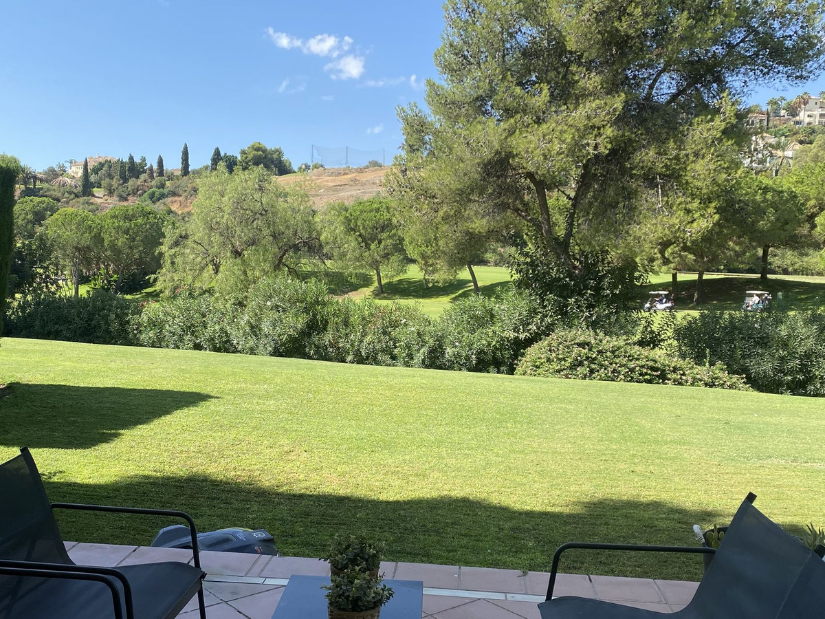 3 bedroom Apartments for sale in Los Arqueros – R5032162