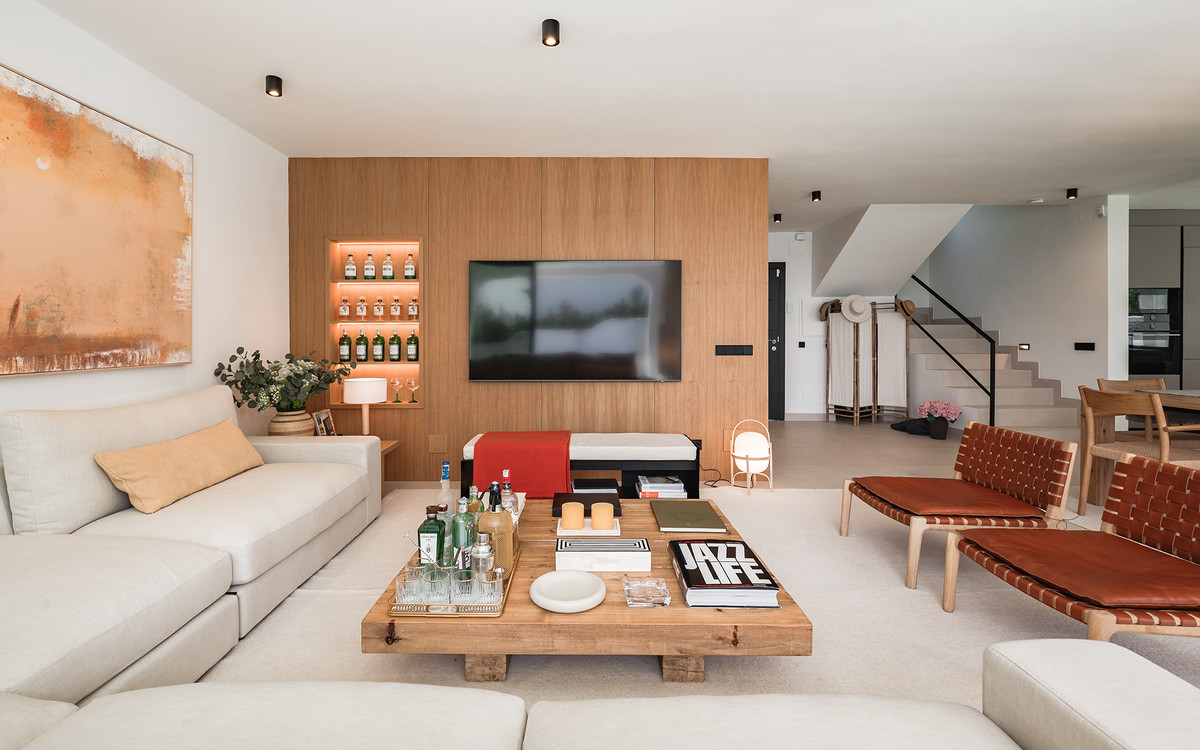 6 bedroom Villas for sale in Marbella – R5272630 6 bedroom Villas for sale in Marbella – R5272630