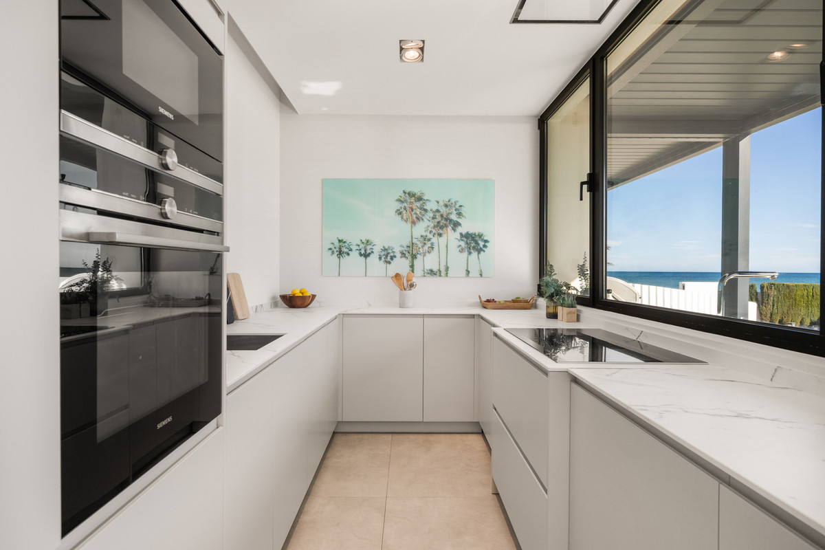 5 bedroom Villas for sale in Nueva Milla de Oro – R5235169 5 bedroom Villas for sale in Nueva Milla de Oro – R5235169