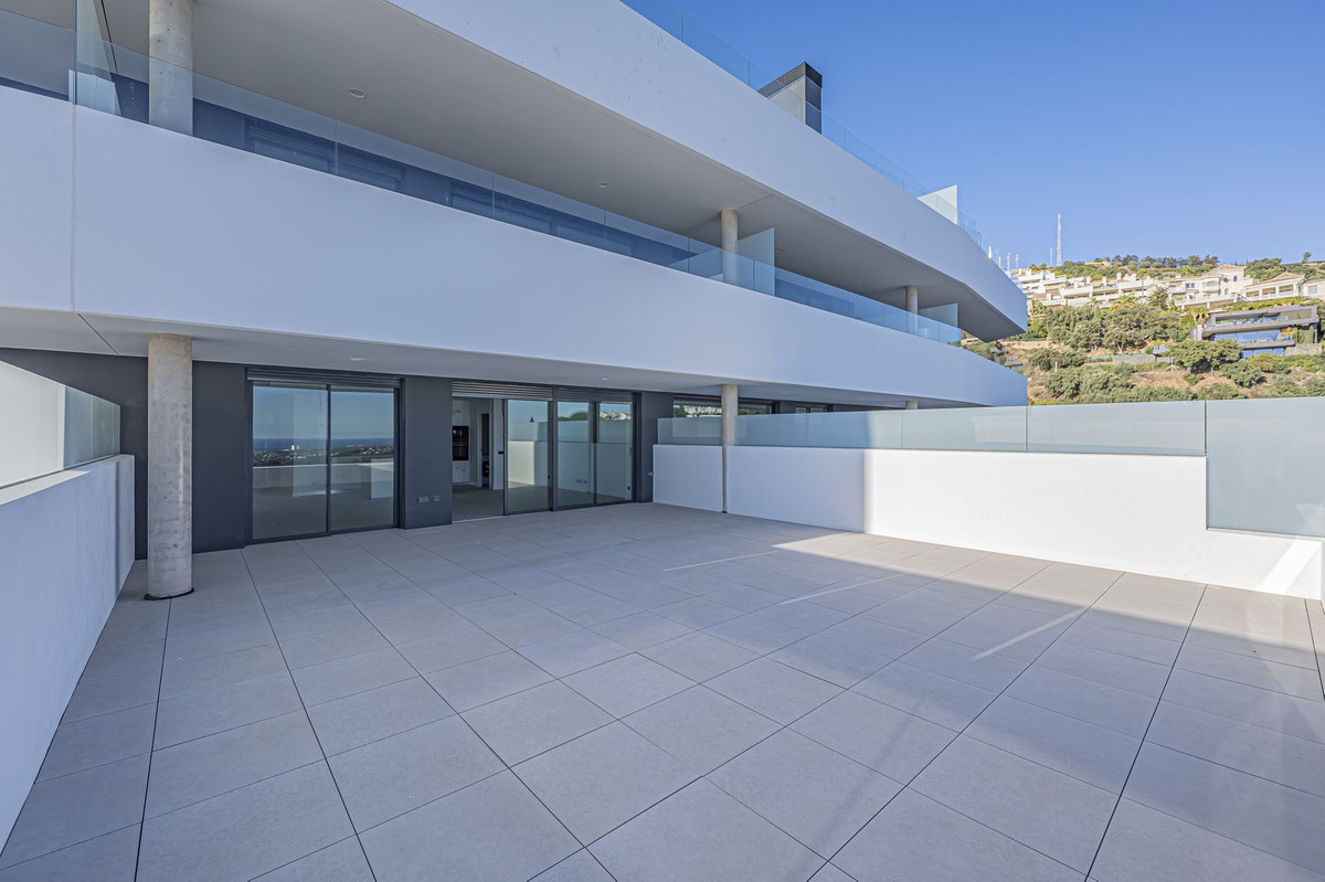 3 bedroom Apartments for sale in Altos de los Monteros – R5236594