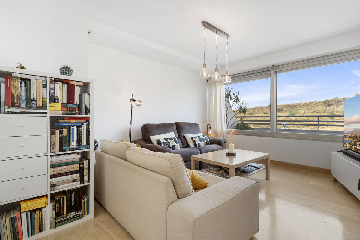 3 bedroom Apartments for sale in La Cala de Mijas – R5172808