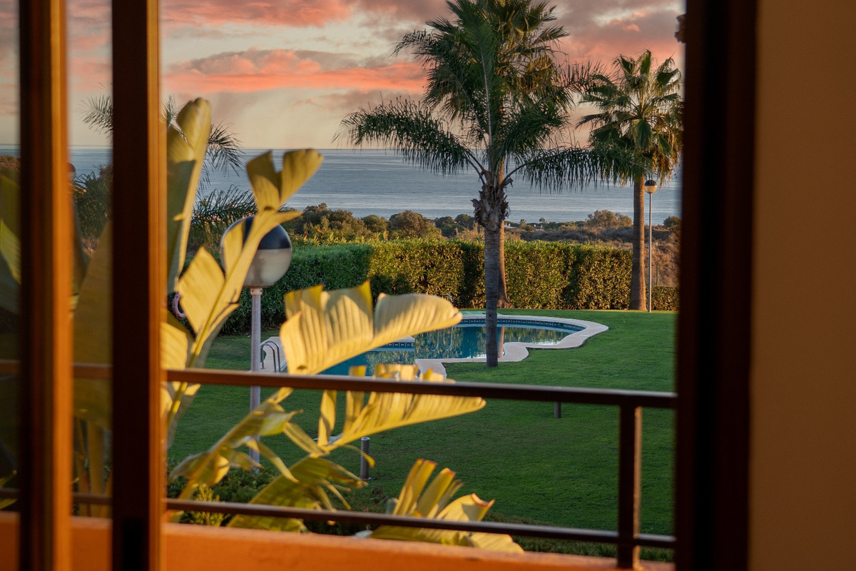 4 bedroom Semi-detached for sale in Riviera del Sol – R5288242