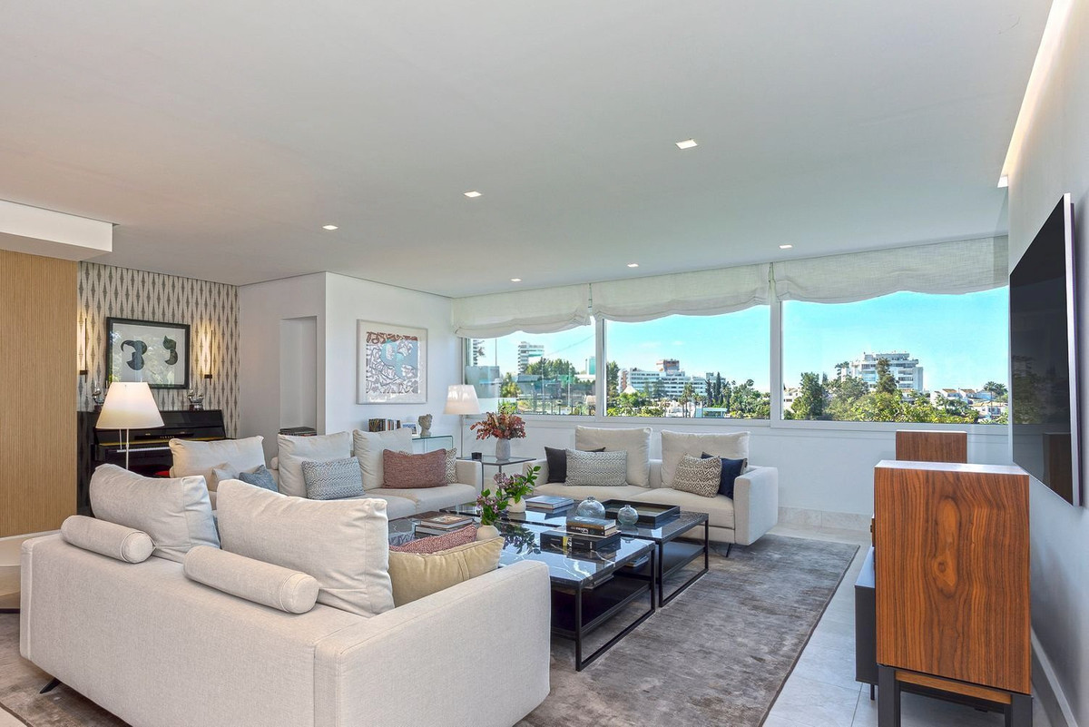 2 bedroom Apartments for sale in Guadalmina Alta – R5214556