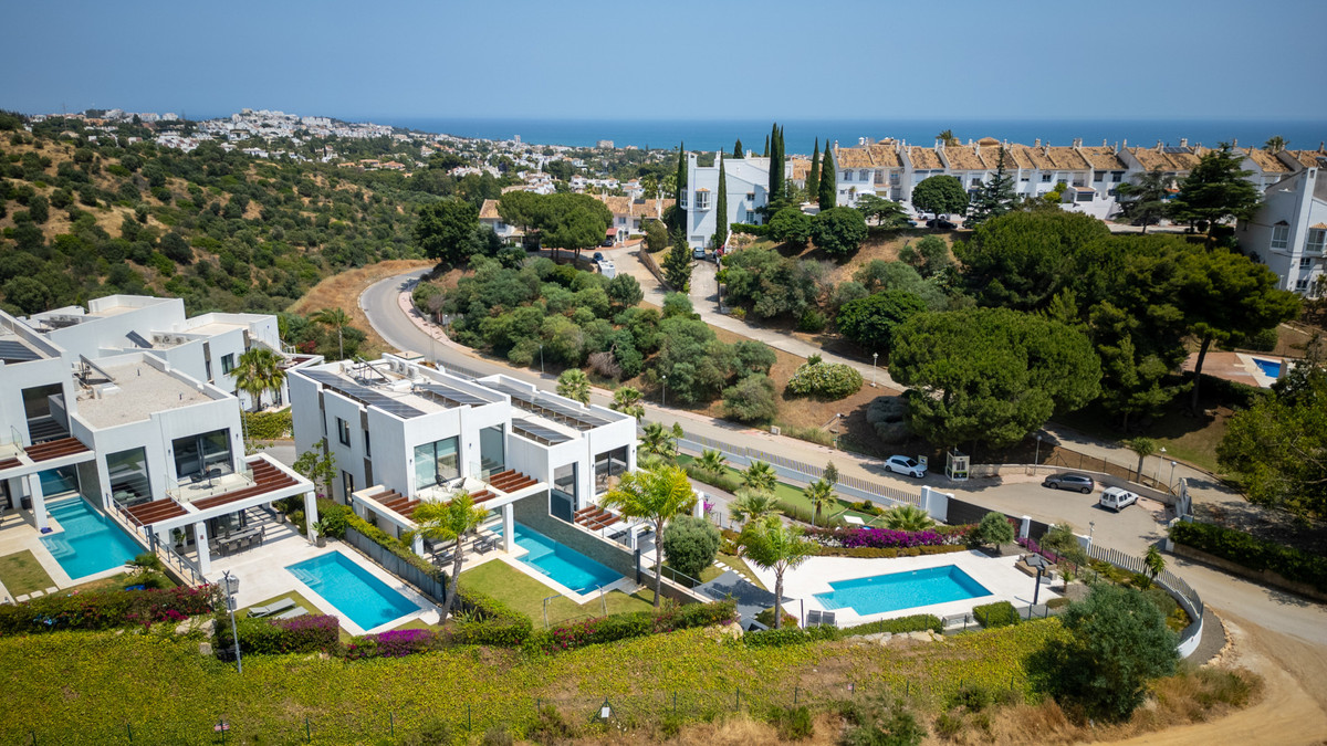 Pareados de 5 dormitorios en venta en Cabopino – R5064280 Pareados de 5 dormitorios en venta en Cabopino – R5064280