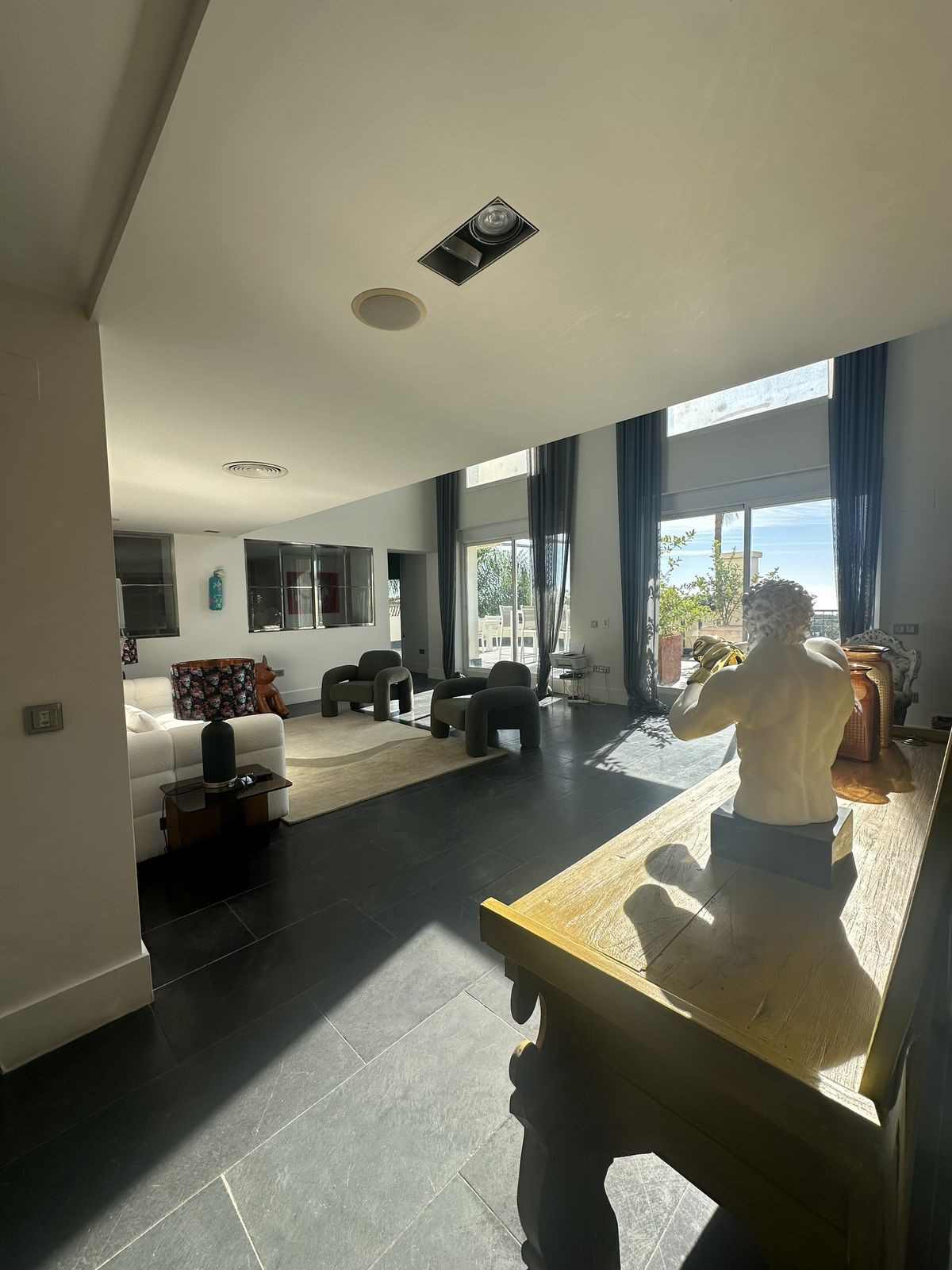 3 bedroom Apartments for sale in Marbella – R5271733