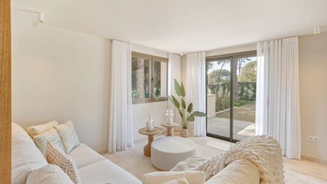 Villas de 4 dormitorios en venta en Hacienda Las Chapas – R5288593