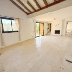 5 bedroom Villas for sale in Elviria – R5196556