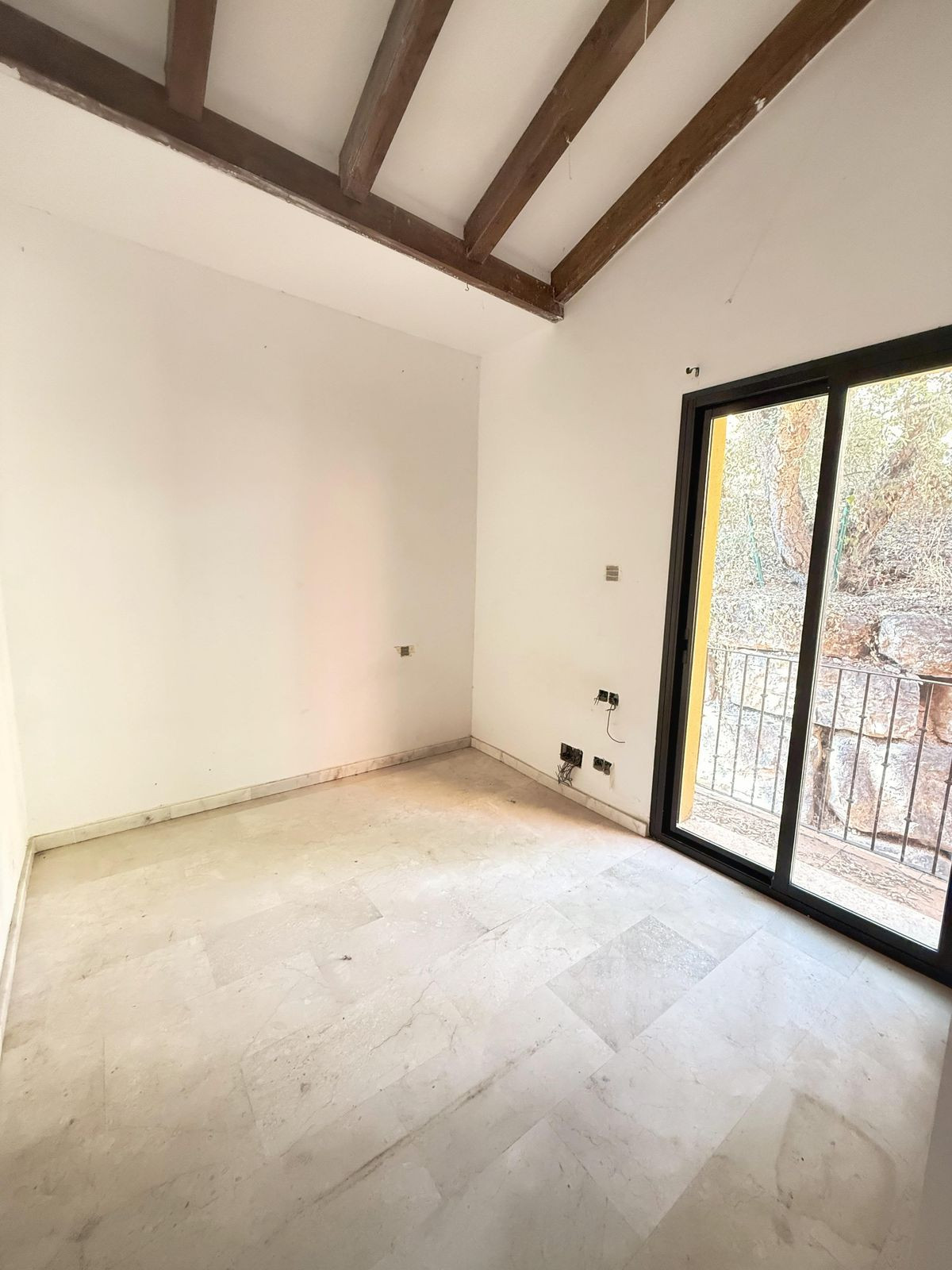 5 bedroom Villas for sale in Elviria – R5196556