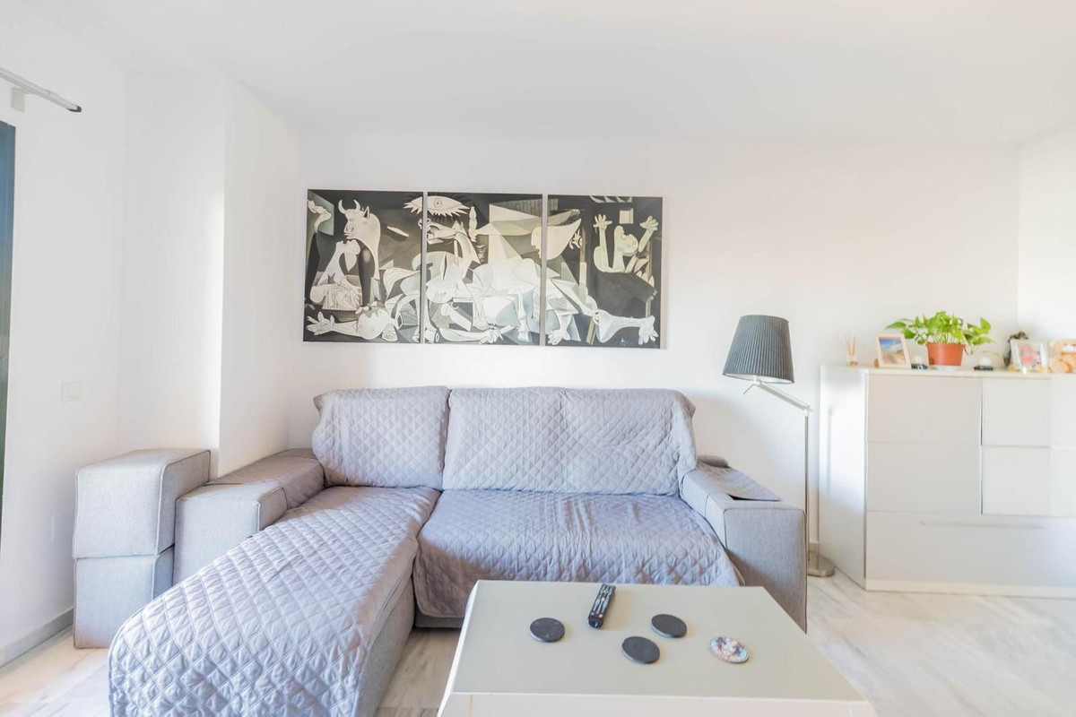 2 bedroom Apartments for sale in Riviera del Sol – R5237305