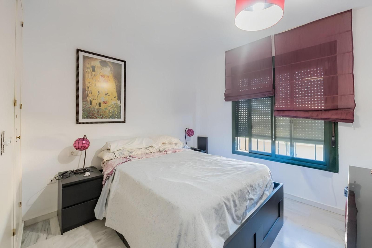 2 bedroom Apartments for sale in Riviera del Sol – R5237305