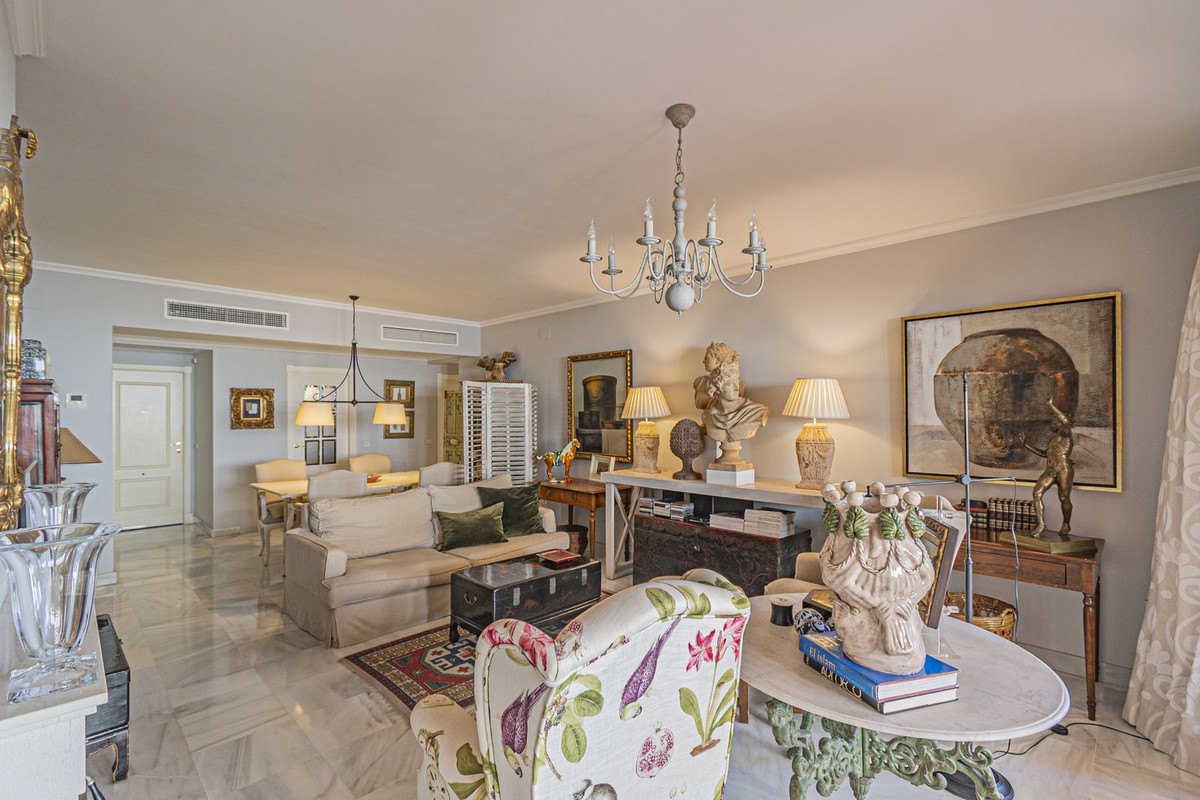 4 bedroom Apartments for sale in Hacienda del Sol – R5160376