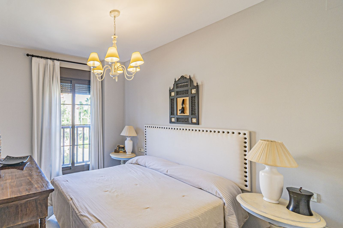 4 bedroom Apartments for sale in Hacienda del Sol – R5160376