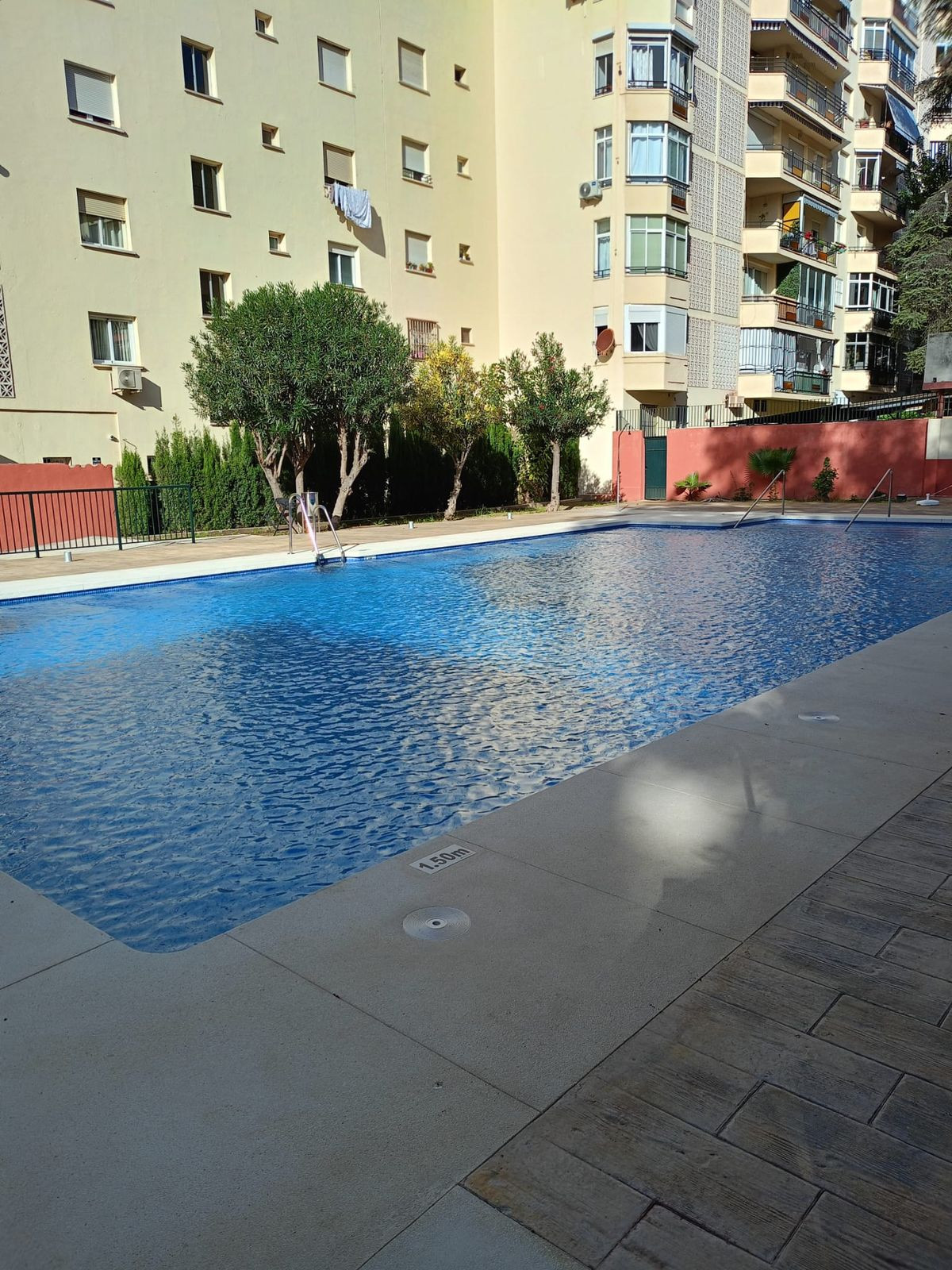 Apartamentos de 3 dormitorios en venta en Marbella – R5252887
