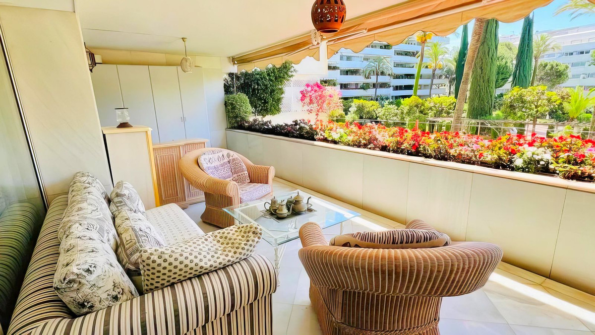 3 bedroom Apartments for sale in Marbella – R4728676