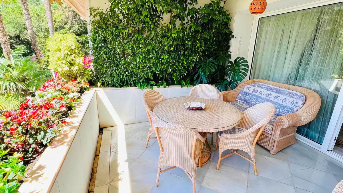 3 bedroom Apartments for sale in Marbella – R4728676