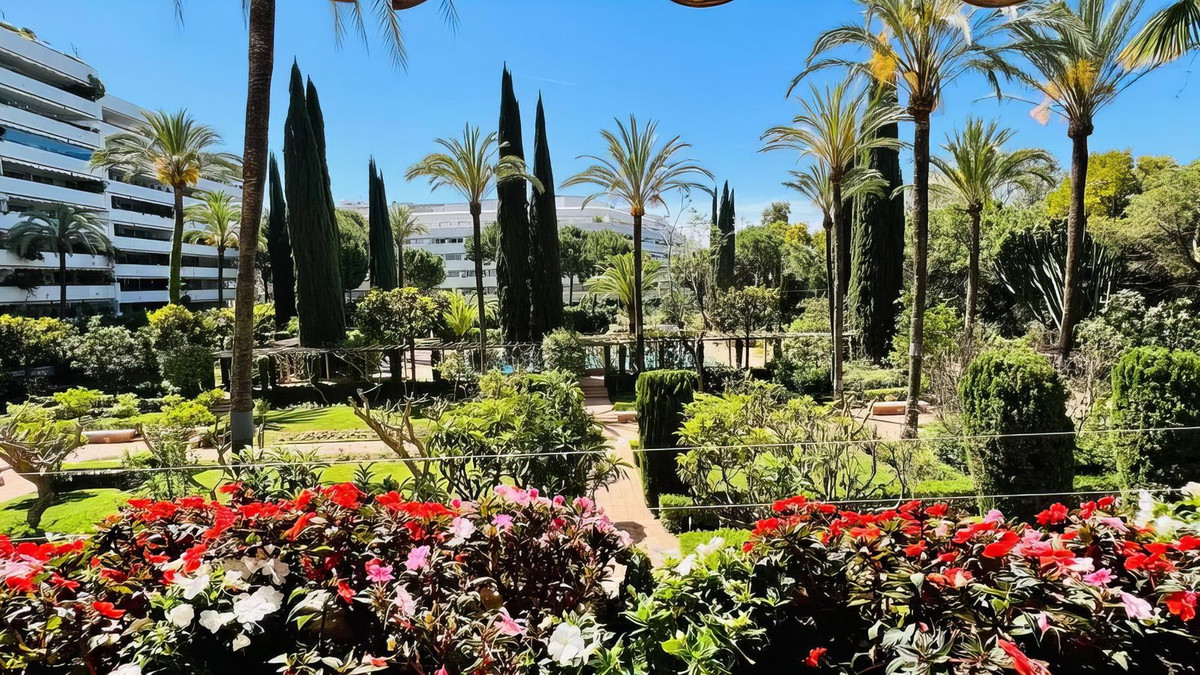 3 bedroom Apartments for sale in Marbella – R4728676