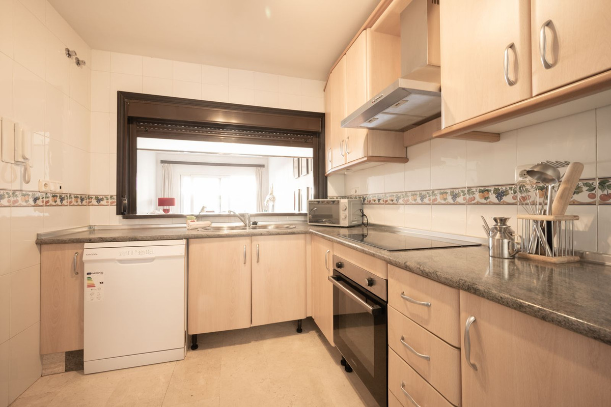 2 bedroom Apartments for sale in Marbella – R5121901