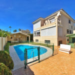 Villas de 6 dormitorios en venta en Marbella – R4269787