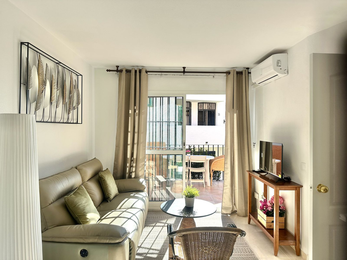 2 bedroom Apartments for sale in Calahonda – R5063596