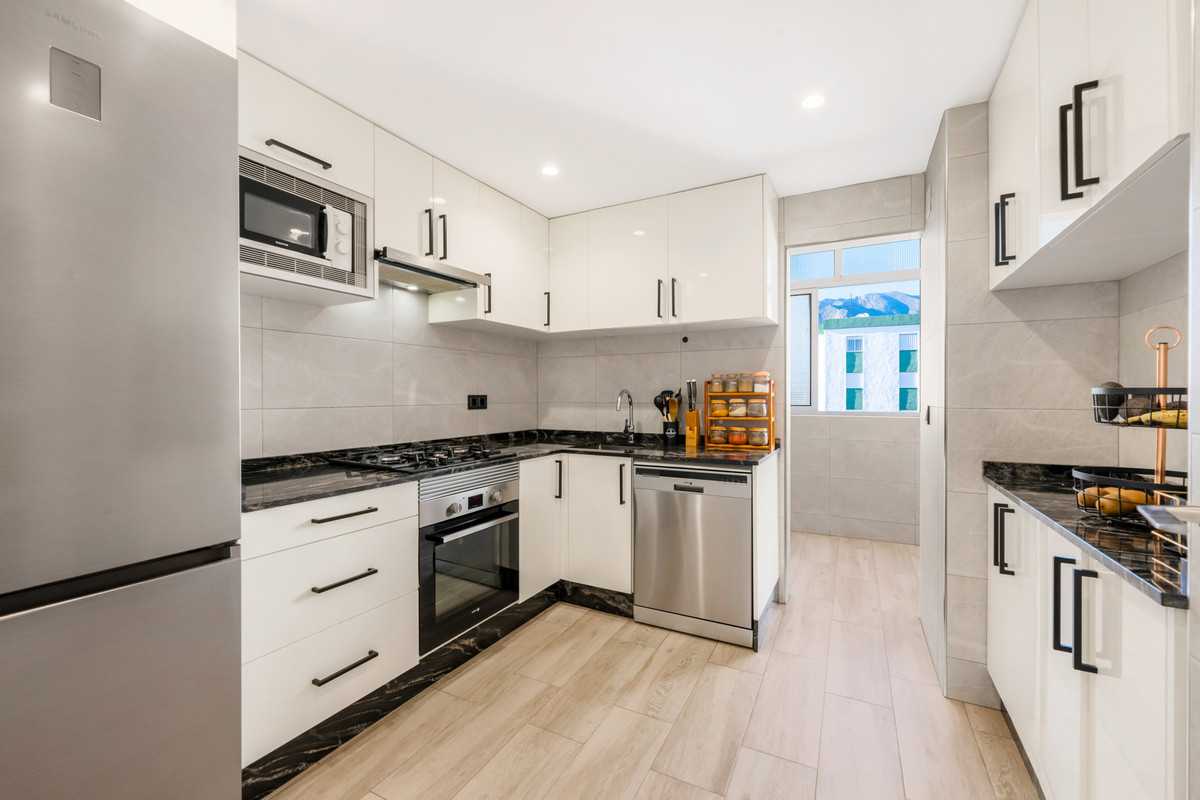 3 bedroom Penthouses for sale in Marbella – R5234131