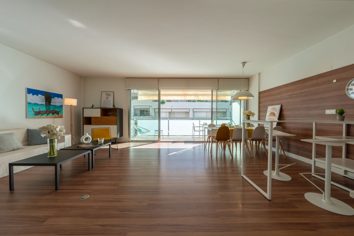 2 bedroom Apartments for sale in Marbella – R5287903