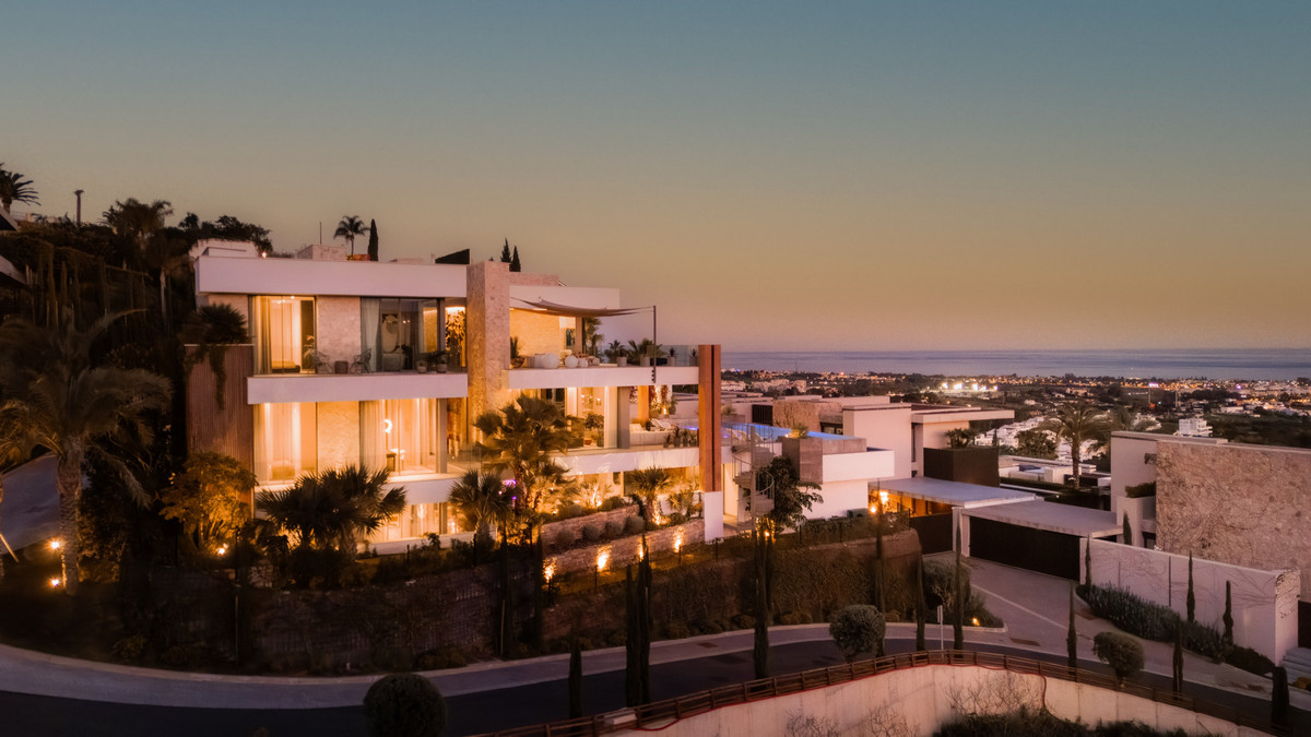 6 bedroom Villas for sale in La Quinta – R5256670 6 bedroom Villas for sale in La Quinta – R5256670