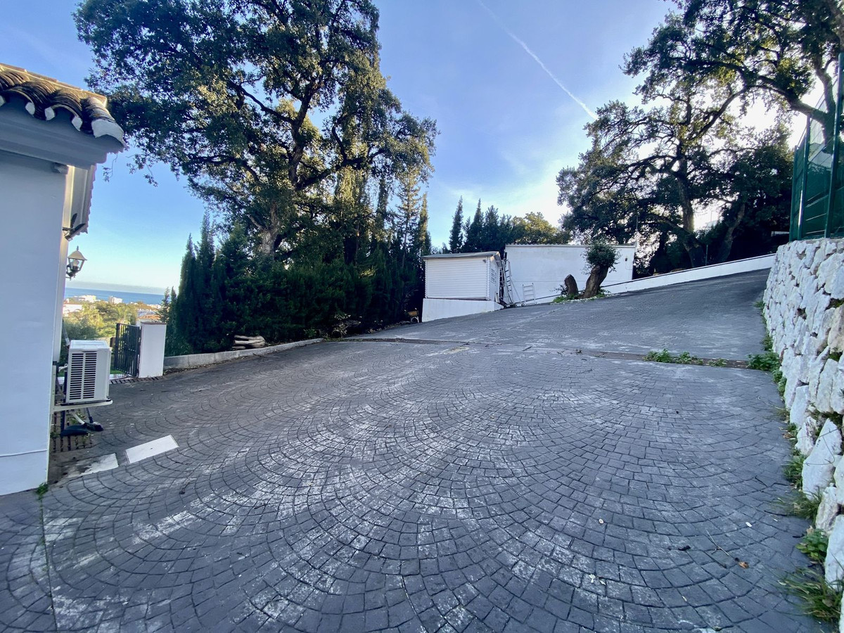 5 bedroom Villas for sale in Calahonda – R5273938 5 bedroom Villas for sale in Calahonda – R5273938