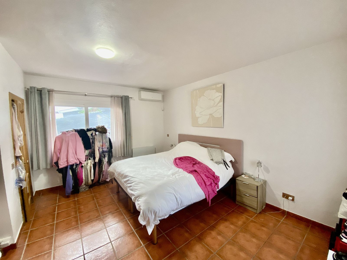 5 bedroom Villas for sale in Calahonda – R5273938 5 bedroom Villas for sale in Calahonda – R5273938