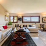 7 bedroom Villas for sale in Las Brisas – R5222131