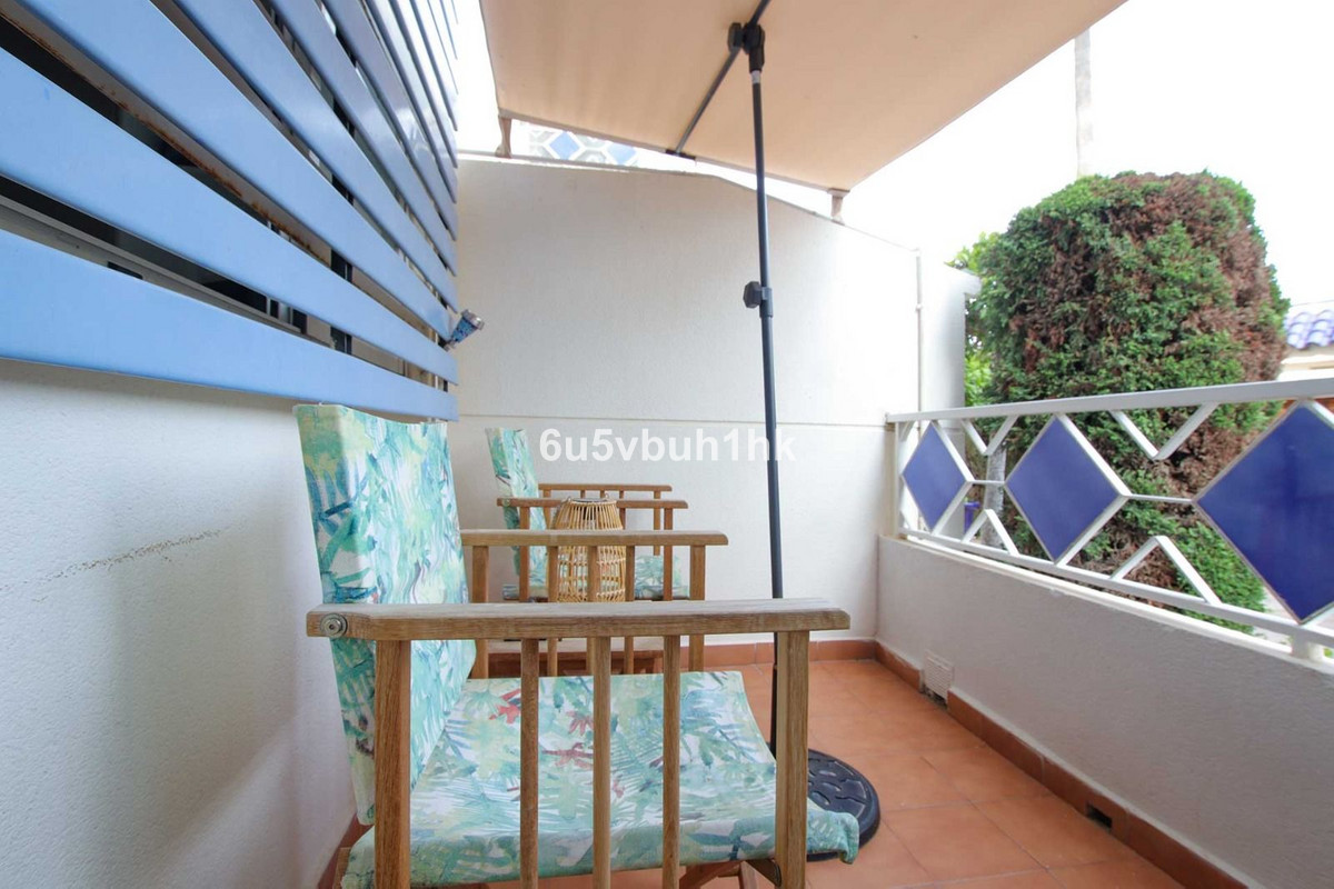 2 bedroom Apartments for sale in Las Chapas – R5272819