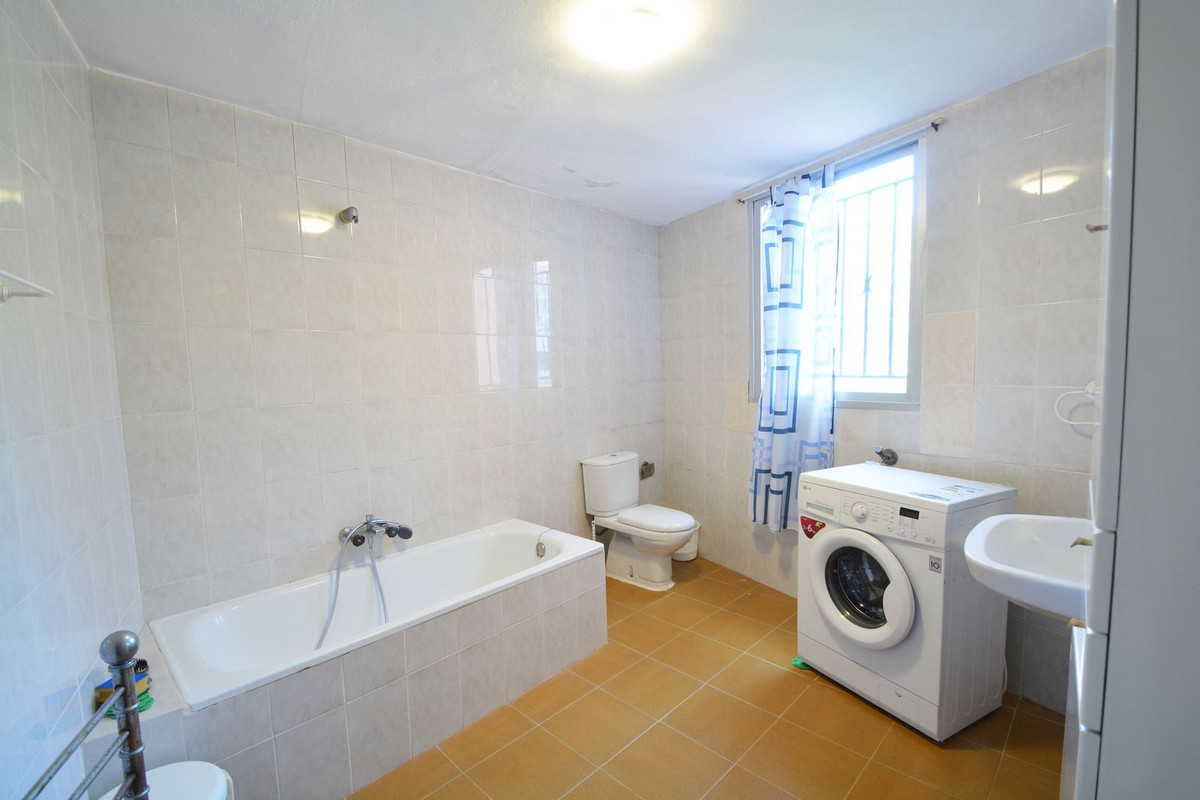 2 bedroom Villas for sale in Marbella – R5272687