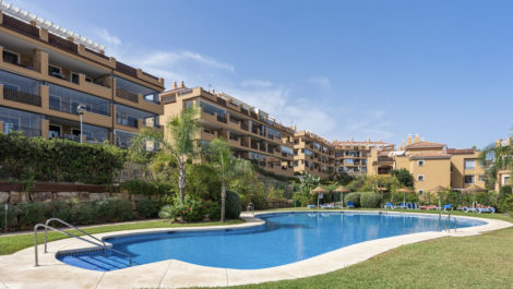 Apartamentos de 2 dormitorios en venta en La Cala de Mijas – R5273953