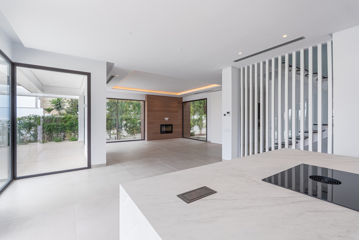 4 bedroom Villas for sale in Marbella – R5195698 4 bedroom Villas for sale in Marbella – R5195698