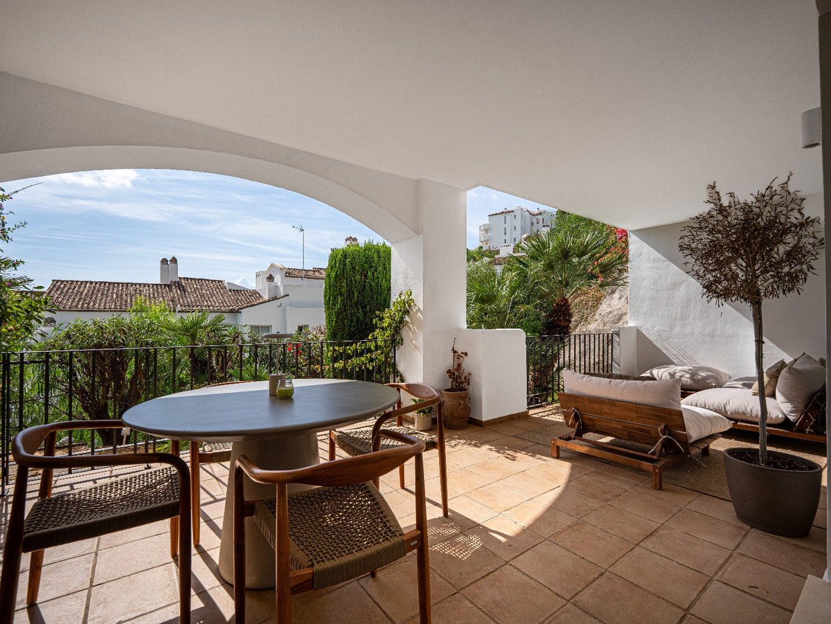 2 bedroom Apartments for sale in La Quinta – R5238241