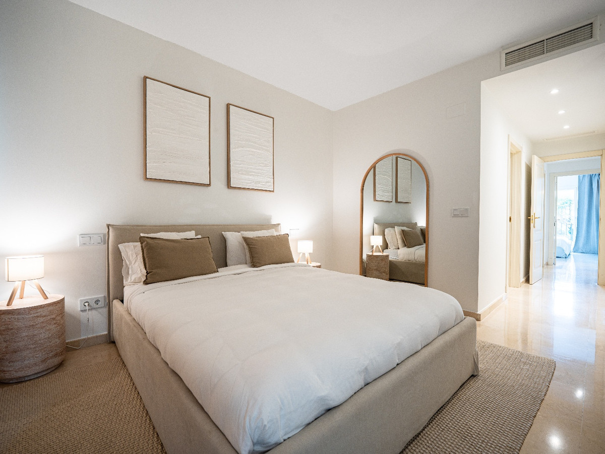 2 bedroom Apartments for sale in La Quinta – R5238241