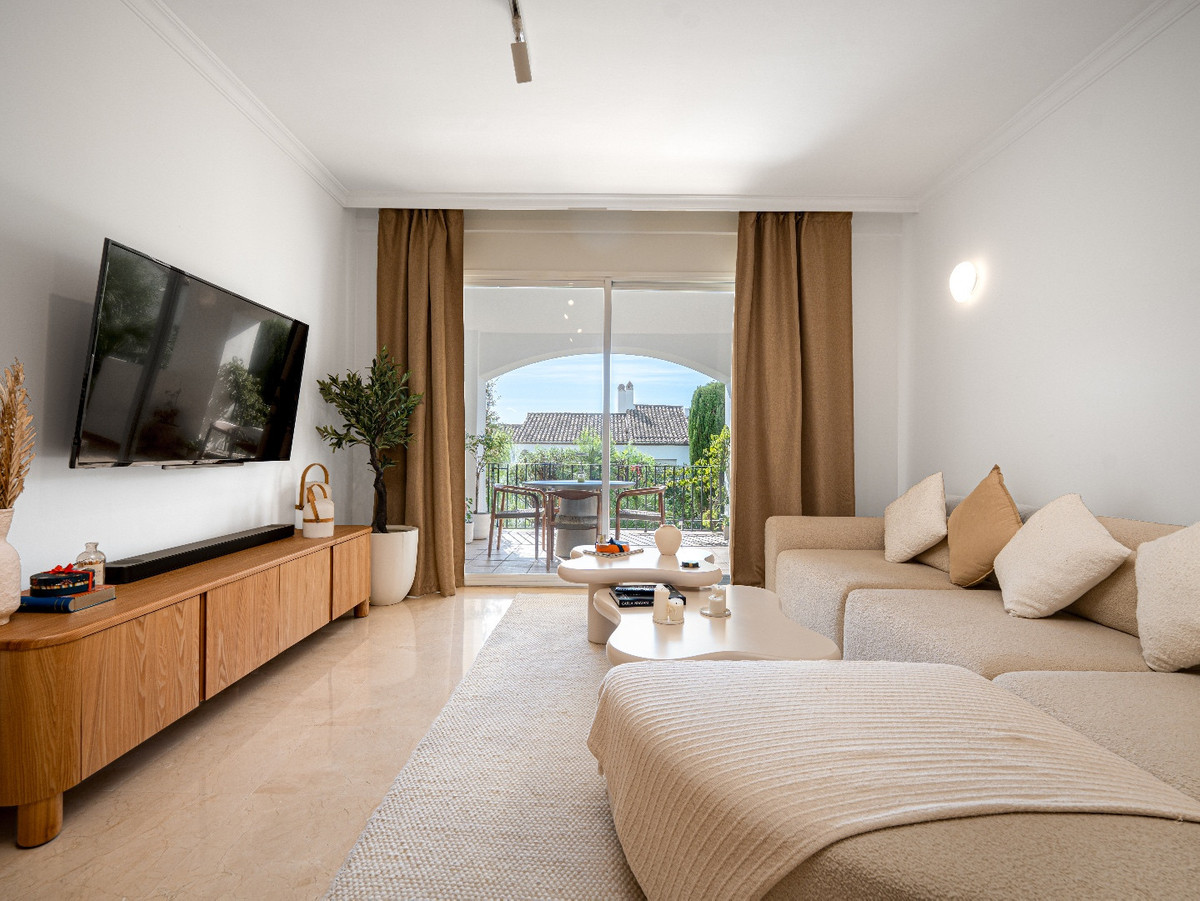 2 bedroom Apartments for sale in La Quinta – R5238241