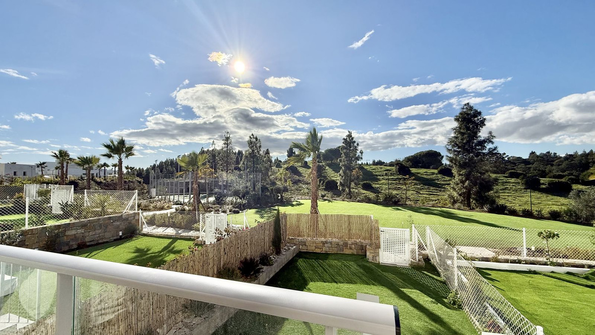 3 bedroom Apartments for sale in La Cala de Mijas – R5264209