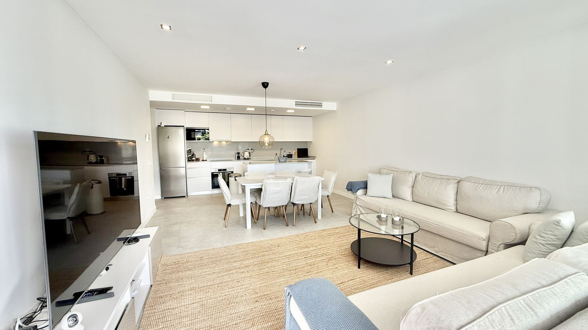 3 bedroom Apartments for sale in La Cala de Mijas – R5264209