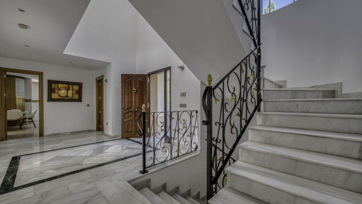 Villas de 4 dormitorios en venta en El Rosario – R5250064 en 