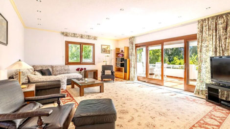 5 bedroom Villas for sale in Atalaya – R5194201