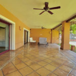 Villas de 5 dormitorios en venta en Milla de Oro – R4359958