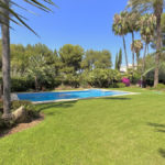 Villas de 5 dormitorios en venta en Milla de Oro – R4359958