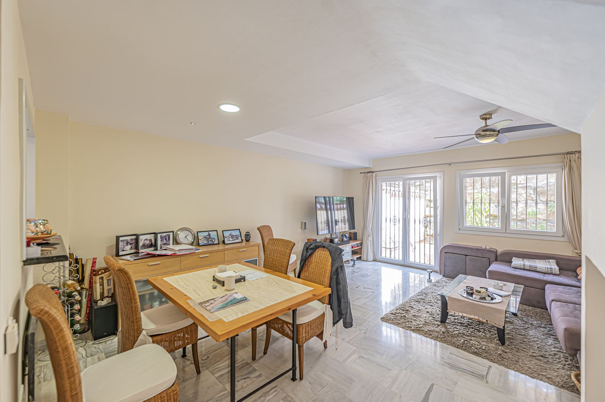 5 bedroom Townhouses for sale in Marbella – R5223274