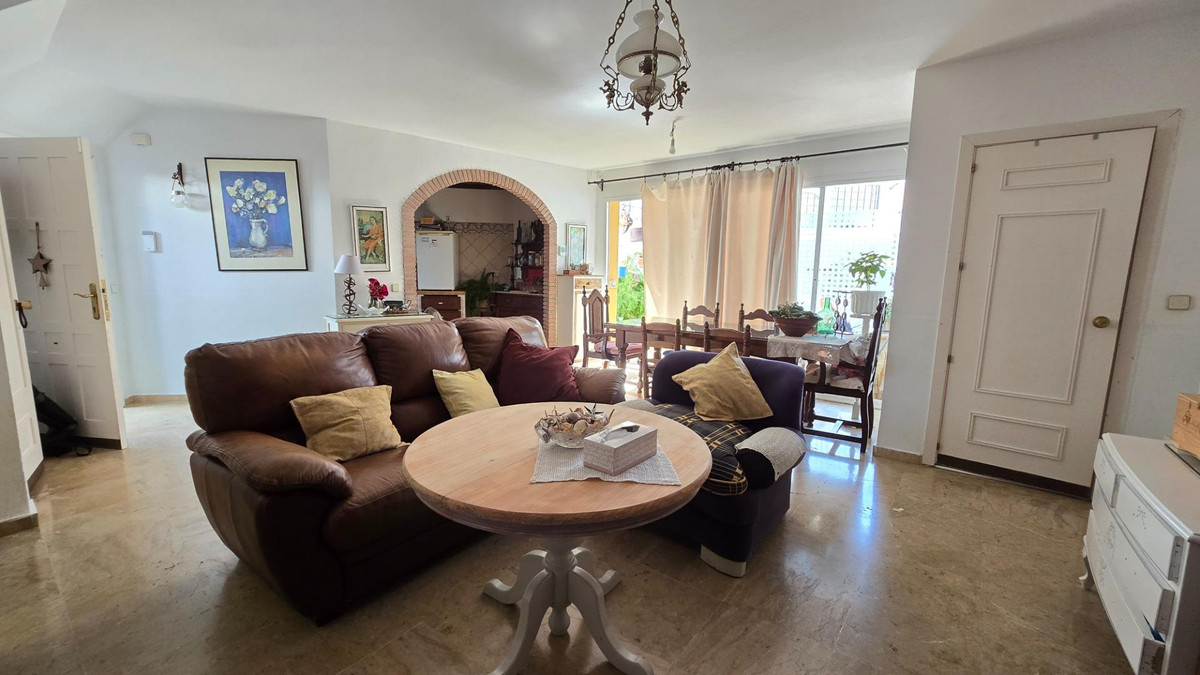3 bedroom Townhouses for sale in Marbella – R5245414