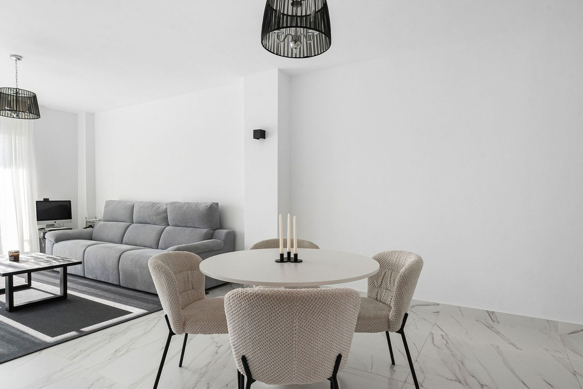 3 bedroom Apartments for sale in Calahonda – R5252902