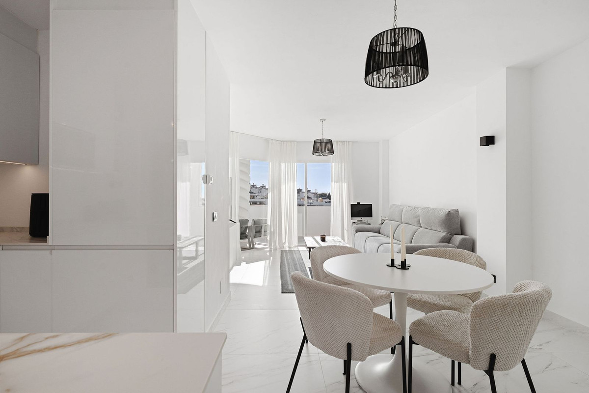 3 bedroom Apartments for sale in Calahonda – R5252902