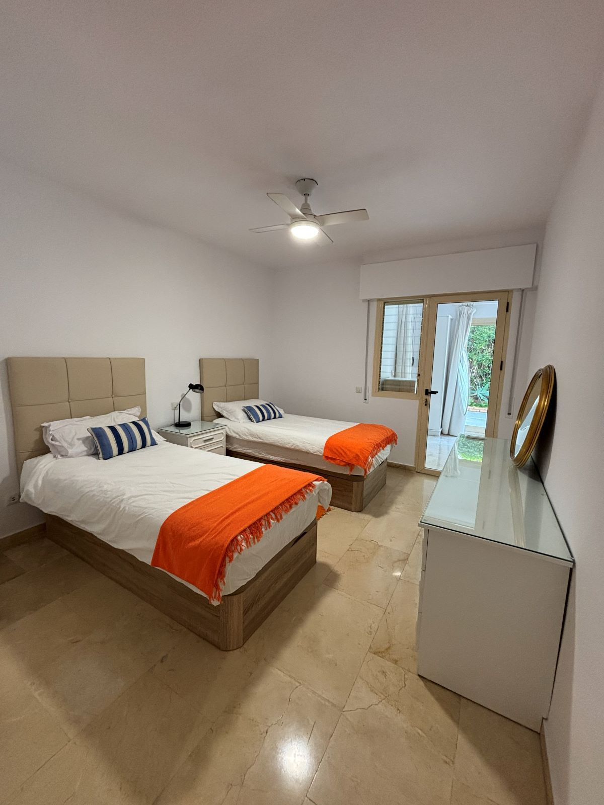 3 bedroom Apartments for sale in Marbella – R5287936